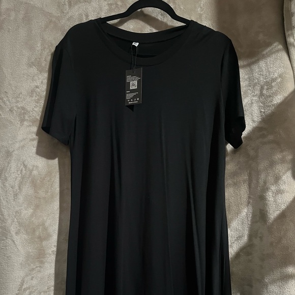 MOLERANI WOMEN’S SUMMER CASUAL T-SHIRT VACATION DRESS - Picture 3 of 10